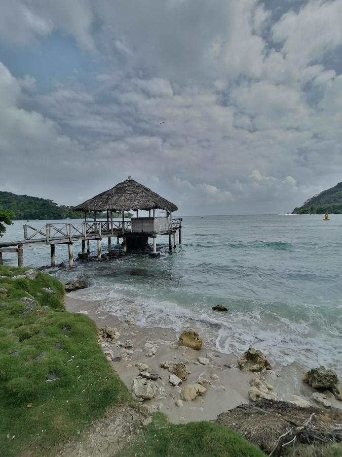 Hospedaje Pirata Express Capurganá Exterior photo
